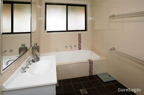 Property photo of 24 Swan Street Ashmont NSW 2650