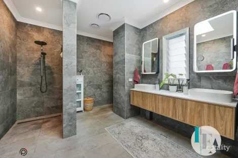 Property photo of 3 Barwon Place Albion Park NSW 2527