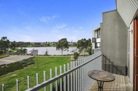 Property photo of 31 Jetty Lane Maribyrnong VIC 3032