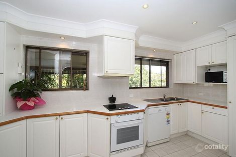 Property photo of 11 Brownleaf Street Mansfield QLD 4122