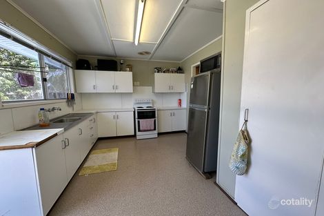 Property photo of 22 Spring Crescent Dysart QLD 4745