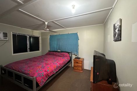 Property photo of 22 Spring Crescent Dysart QLD 4745