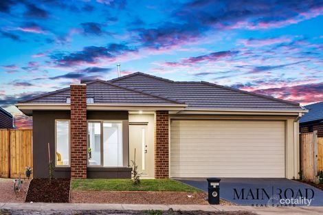 11 Roaming Dr, Fraser Rise, VIC 3336