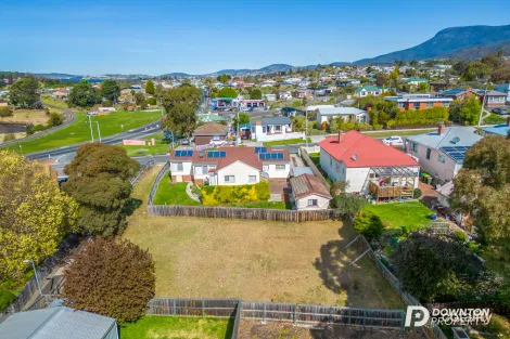 2 Hilton Rd, Claremont, TAS 7011