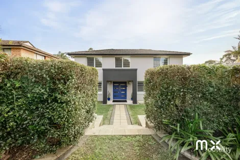 Property photo of 9 Miller Place Menai NSW 2234