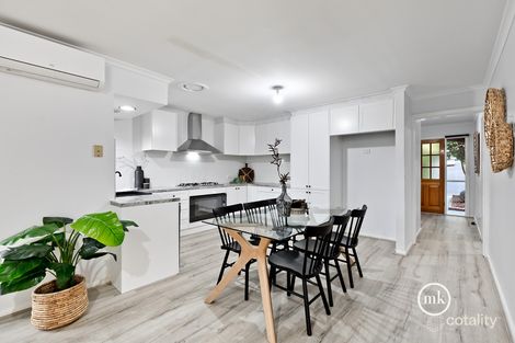 Property photo of 4 Naroo Close Greensborough VIC 3088