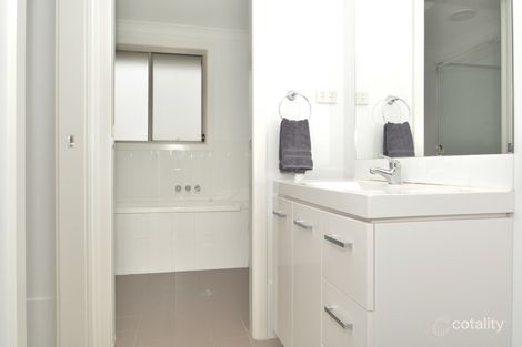 Property photo of 11/8 Angophora Drive Warabrook NSW 2304