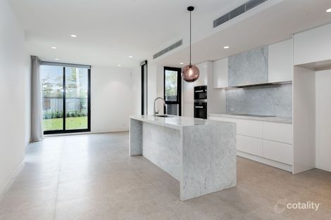 Property photo of 1C Mangarra Road Canterbury VIC 3126