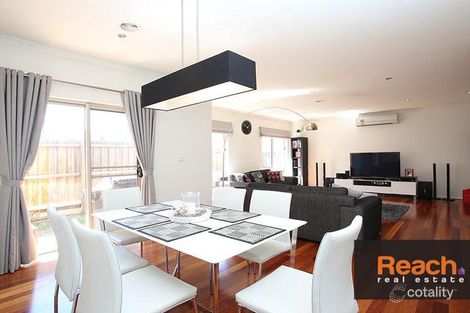 Property photo of 2/24 Dunlop Avenue Ormond VIC 3204