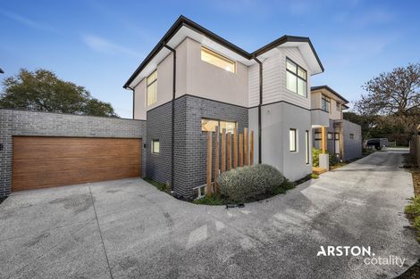 Property photo of 2/25 Marklin Street Cranbourne VIC 3977