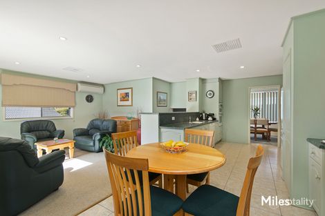 Property photo of 7 Janet Court Yallambie VIC 3085