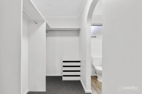 Property photo of 3 Eucalypt Court Ararat VIC 3377