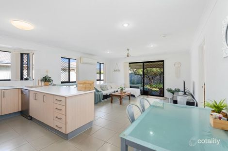 Property photo of 6 Cranberrie Crescent Pimpama QLD 4209