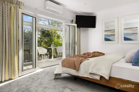 Property photo of 5 Wise Close Windsor VIC 3181