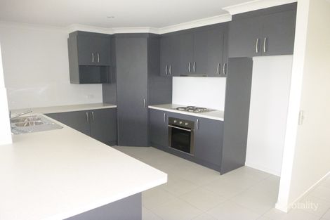 Property photo of 2/22 Ellem Drive Chinchilla QLD 4413