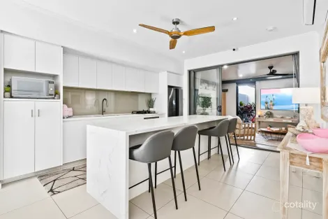 Property photo of 10/9 Moores Crescent Varsity Lakes QLD 4227