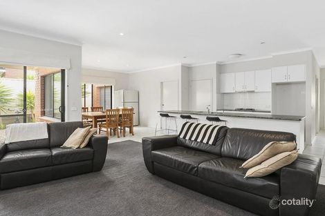 Property photo of 2/45A Butcher Street Strathdale VIC 3550