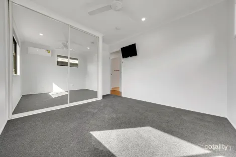 Property photo of 32 Ferguson Crescent West Gladstone QLD 4680