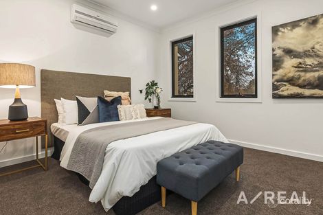 Property photo of 2/25 Dixon Grove Blackburn VIC 3130