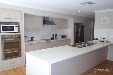 Property photo of 35 Nancarrow Way Ravenswood WA 6208