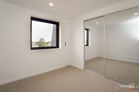Property photo of 405/260 Burwood Highway Burwood VIC 3125