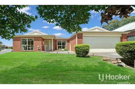 Property photo of 9 Darlingsford Boulevard Melton VIC 3337