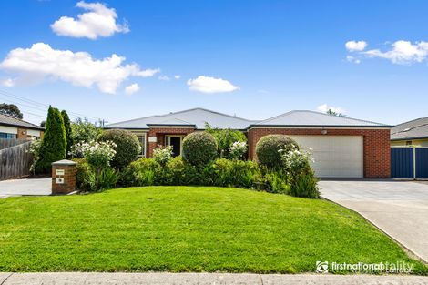 Property photo of 2 Parklands Place Morwell VIC 3840