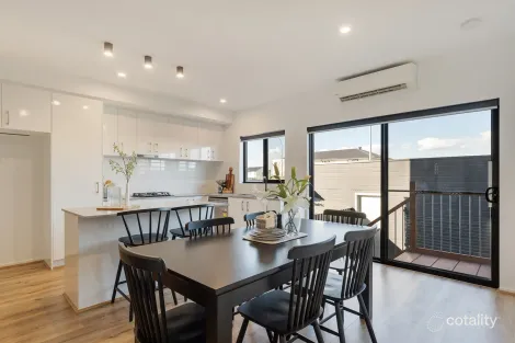 Property photo of 36 Brendan Road Greenvale VIC 3059