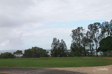 1 Peel St, Redland Bay, QLD 4165