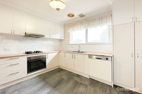 Property photo of 8 Suffolk Street Wantirna South VIC 3152