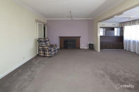 Property photo of 15 Mundaring Drive Cranbourne VIC 3977