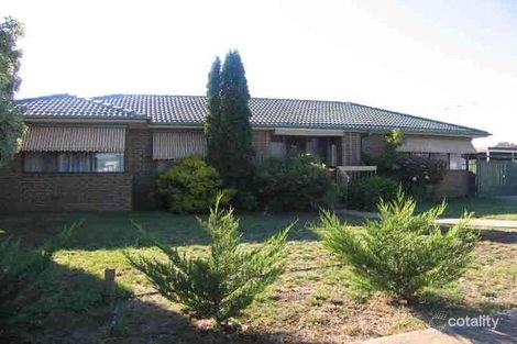 4 Gloucester Way, Melton West, VIC 3337