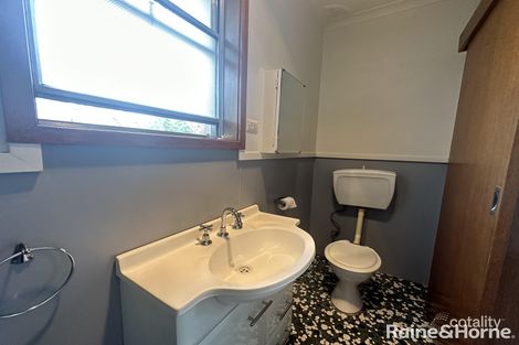Property photo of 18 Breen Street Orange NSW 2800