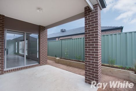 Property photo of 84 Dusseldorp Avenue Pakenham VIC 3810