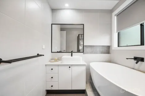 Property photo of 110 Edols Street Ballan VIC 3342