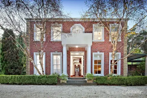 Property photo of 3 Ladd Square Emerald VIC 3782