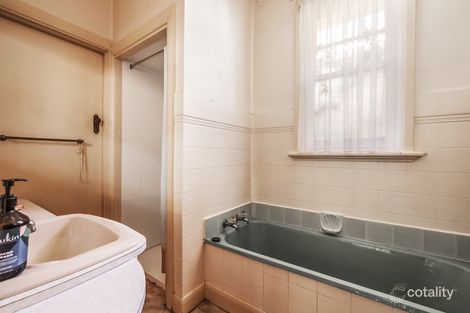Property photo of 16 Warren Street Pascoe Vale South VIC 3044