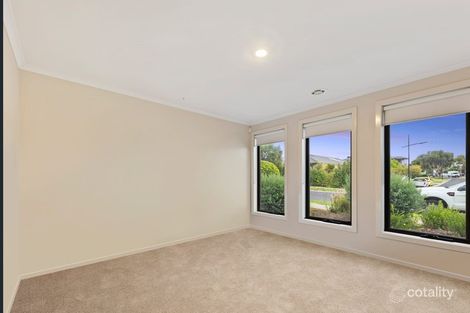 Property photo of 7 Pearl Drive Craigieburn VIC 3064