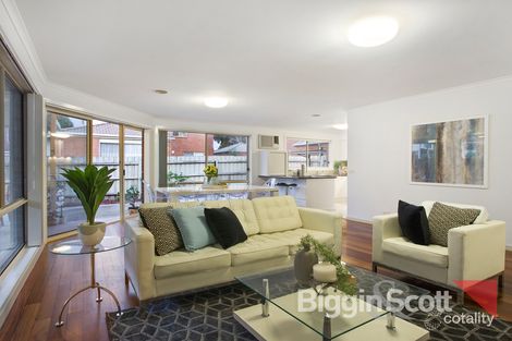 Property photo of 15 The Quadrangle Glen Waverley VIC 3150