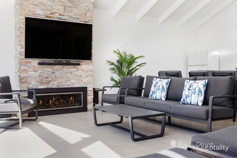 Property photo of 36 Barnsdale Way Ringwood North VIC 3134