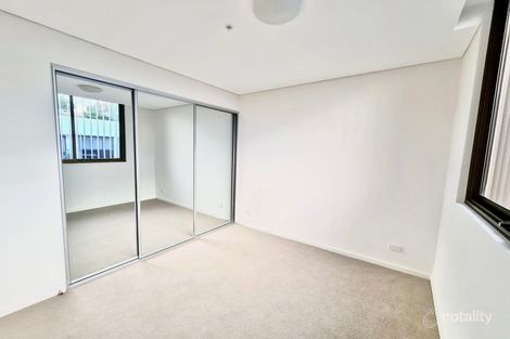 Property photo of 15131/19 Amalfi Drive Wentworth Point NSW 2127