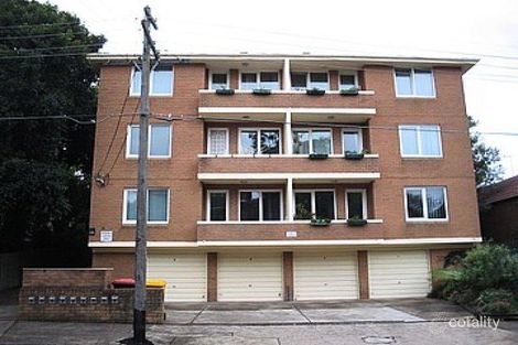 2/13 Sebastopol St, Enmore, NSW 2042