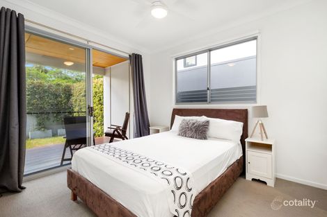 36 King Arthur Tce, Tennyson, QLD 4105