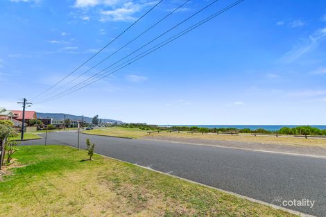 Property photo of 28 Beach Drive Woonona NSW 2517