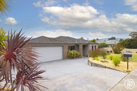 Property photo of 2 Hill Grove Place Yarra Junction VIC 3797