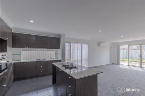 Property photo of 34 Edenbrook Circuit Pakenham VIC 3810
