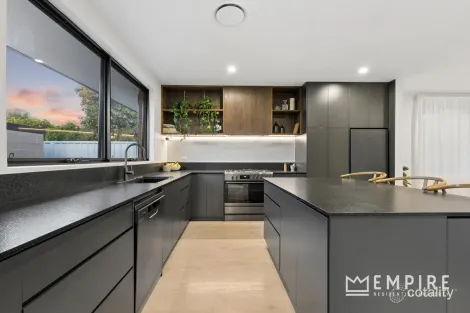 116 Forrest Rd, Hamilton Hill, WA 6163