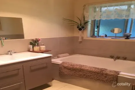 Property photo of 40 Alexander Avenue Upwey VIC 3158