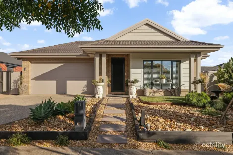 11 Silverstone Dr, Cowes, VIC 3922