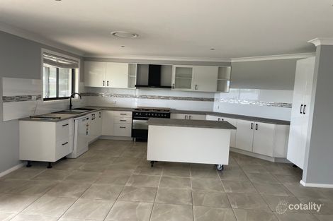 Property photo of 10 Piggott Place Blayney NSW 2799